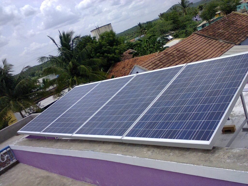 Waaree 330W Solar Panel Review: Affordable & Reliable Choice for Indian Homes 1 Waaree 330W